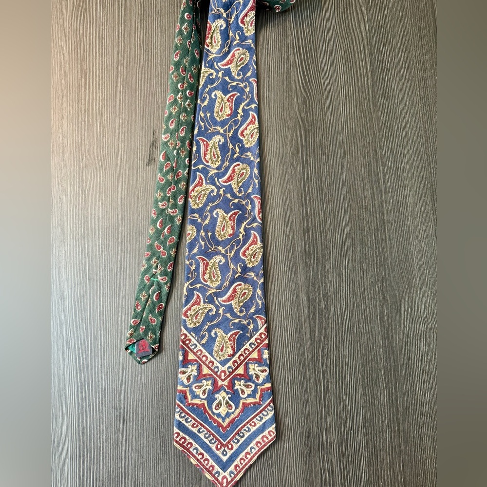 Tommy Hilfiger Vintage Paisley Silk Tie